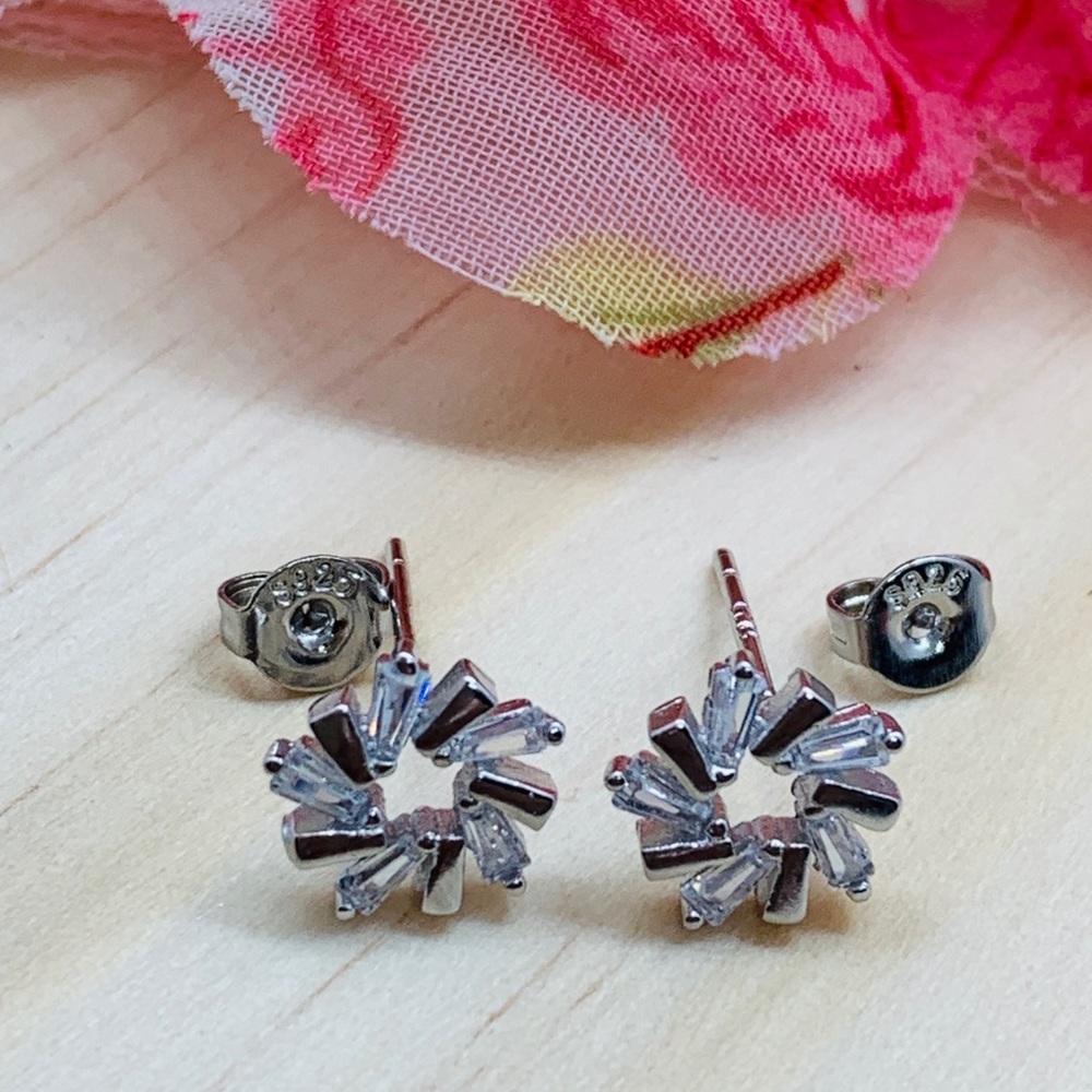 Sterling Silver 925 CZ Stud Earrings - Picture 4 of 4